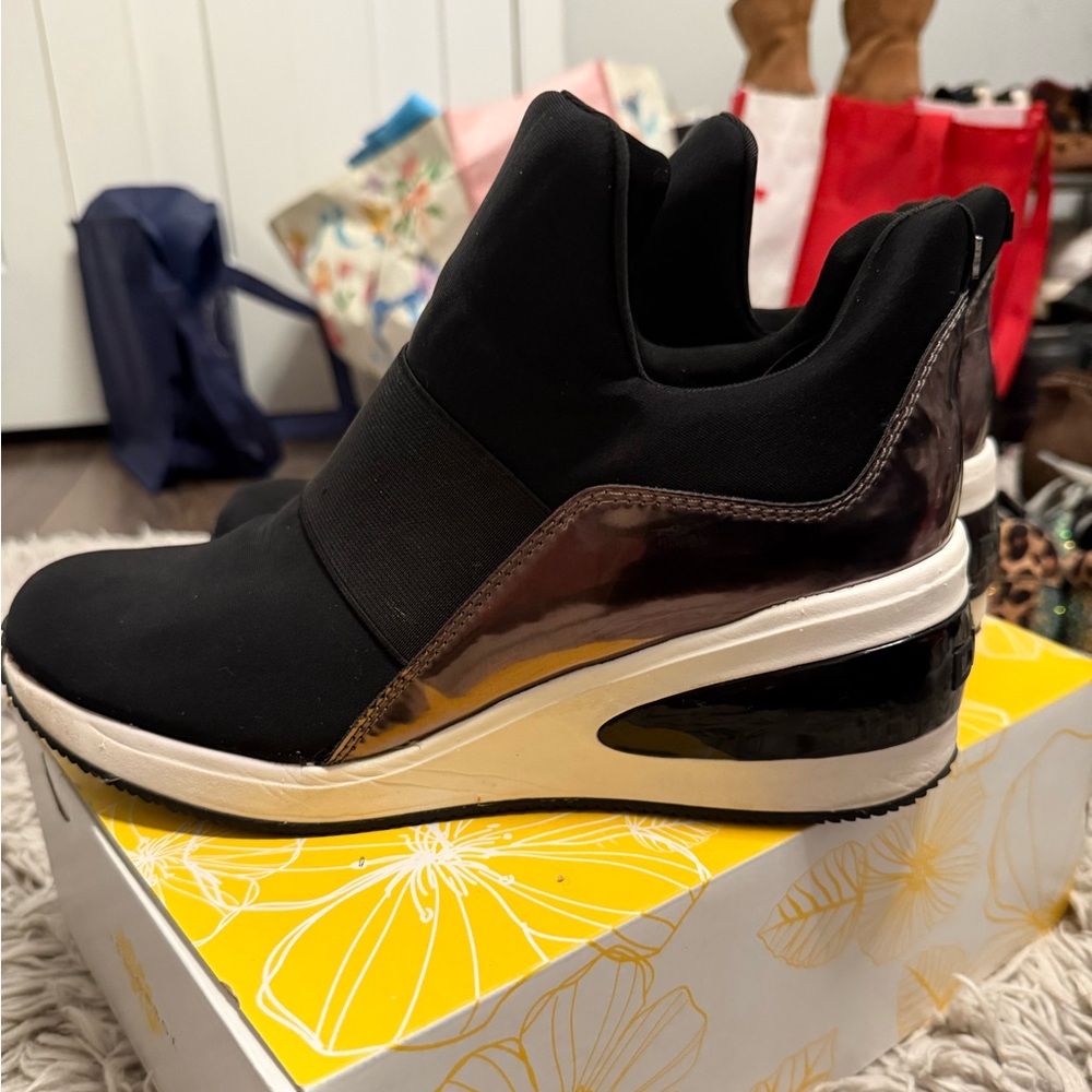 DKNY Borg wedge slip on sneaker